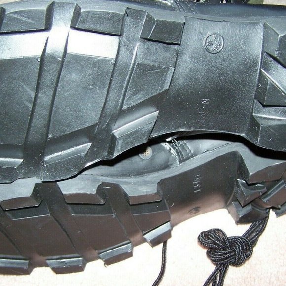 Rain boots - Picture 2 of 2